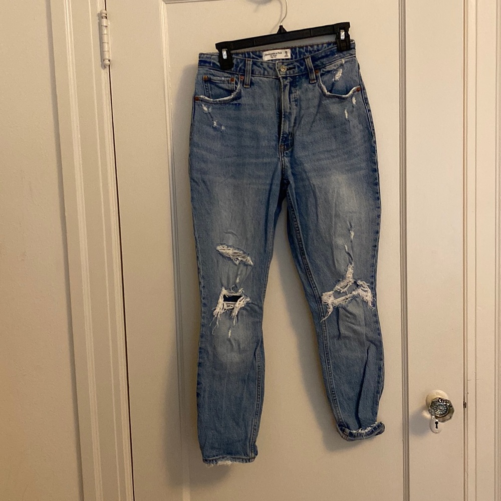A&F Curve Love High Rise Skinny Jeans - destroyed